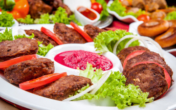 Картинка еда мясные+блюда meat tomato sauce мясо котлеты помидоры соус