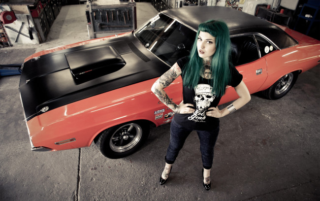 Обои картинки фото автомобили, -авто с девушками, challenger