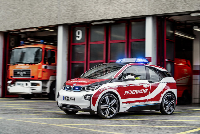 Обои картинки фото автомобили, пожарные машины, bmw