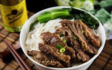 Картинка еда мясные+блюда миска кусочки мясо