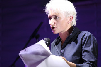 Картинка диана+арбенина музыка ночные+снайперы бумага микрофон певица женщина