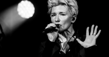 Картинка диана+арбенина музыка ночные+снайперы певица женщина микрофон