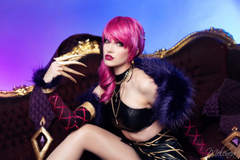 Картинка девушки -+креатив +косплей fae la blanche костюм диван