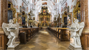 обоя интерьер, убранство,  роспись храма, костел, статуи, картины