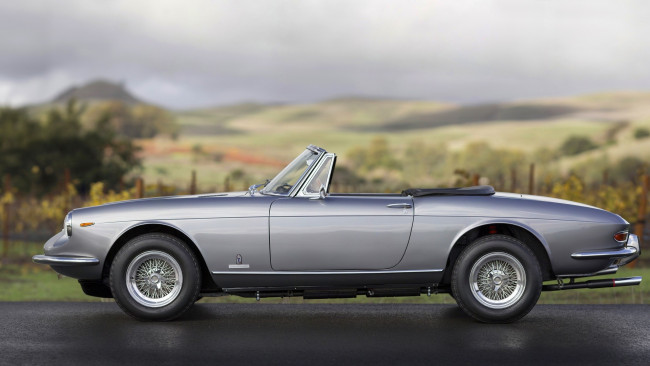 Обои картинки фото автомобили, ferrari, классический, автомобиль, феррари, серый, олдтаймер, итальянские, stellantis, профиль