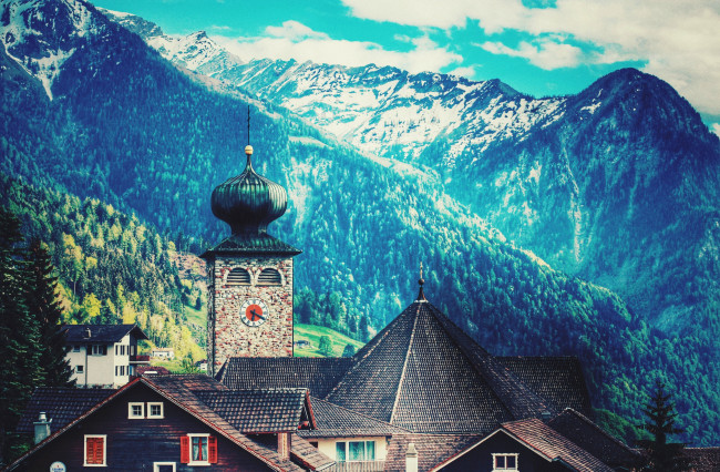 Обои картинки фото природа, горы, пейзаж, купола, синий, церковь