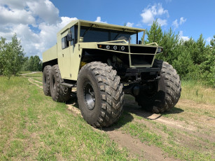 Картинка техника вездеходы снегоболотоход категории а3 бригадир 6х6