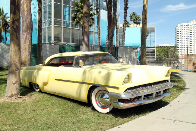 Обои картинки фото автомобили, выставки, уличные, фото, coverage