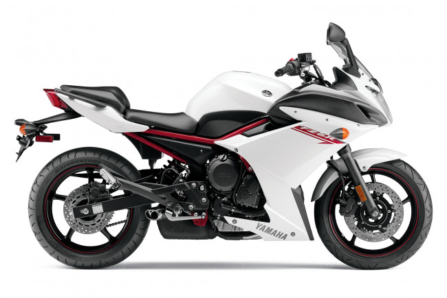 Обои картинки фото мотоциклы, yamaha, 2013, fz6r