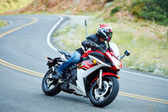 Обои картинки фото мотоциклы, yamaha, fz6r, 2014