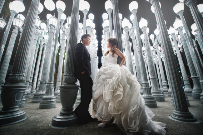 Обои картинки фото разное, мужчина женщина, невеста, фонари, парень, любовь, пара, свадьба, девушка, свет, жених