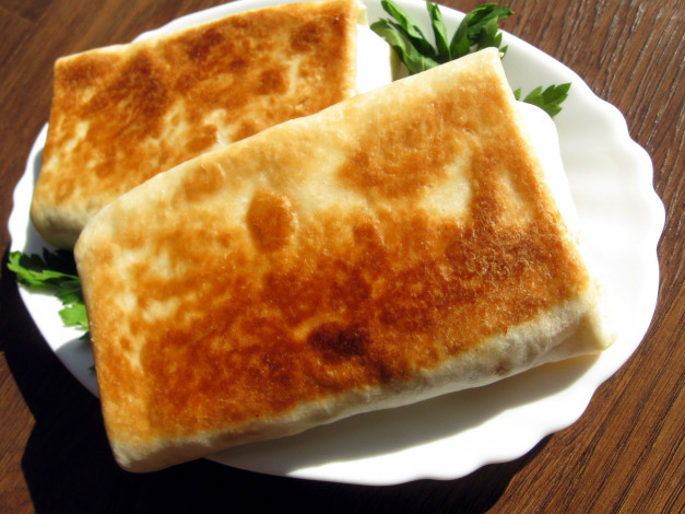 Обои картинки фото еда, блины,  оладьи, петрушка, блинчики, румяные