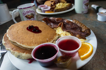 Картинка еда блины +оладьи снедь