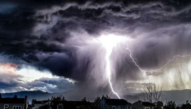 Обои картинки фото природа, молния,  гроза, простор