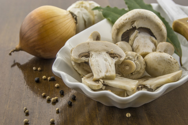 Обои картинки фото еда, грибы,  грибные блюда, снедь