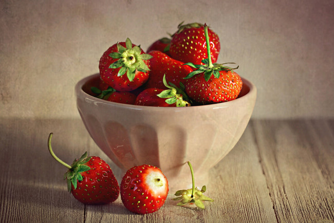 Обои картинки фото еда, клубника,  земляника, снедь