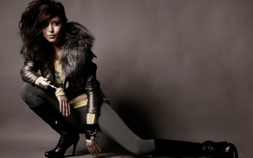 Картинка музыка -временный женщина