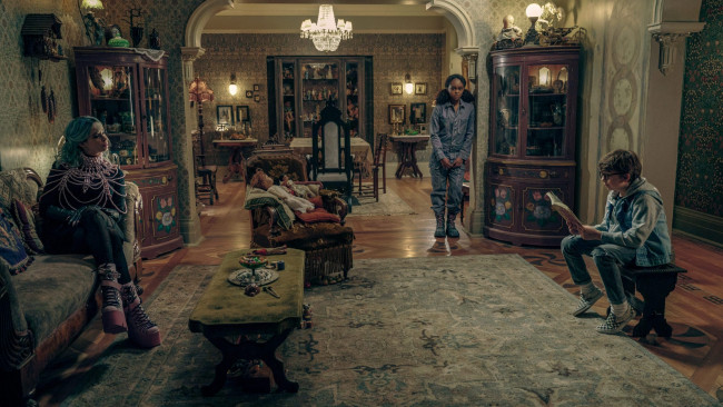 Обои картинки фото кино фильмы, nightbooks, дети, ведьма, дом