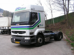 Картинка автомобили renault trucks