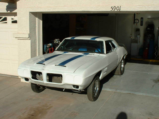 Обои картинки фото gto, автомобили, выставки, уличные, фото