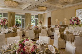 Картинка интерьер кафе рестораны отели столы стулья цветы