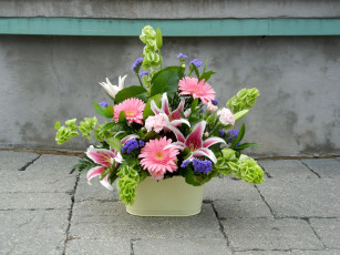 Картинка цветы букеты композиции лилии герберы букет гвоздики