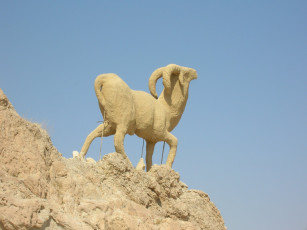 Картинка разное рельефы статуи музейные экспонаты скульптура