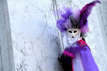 Картинка разное маски карнавальные костюмы венеция карнавал перья