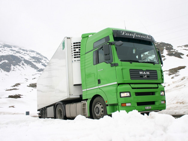 Обои картинки фото автомобили, man