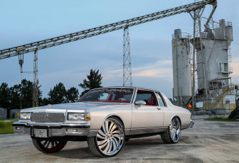 Картинка автомобили chevrolet caprise