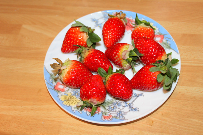 Обои картинки фото еда, клубника,  земляника, ягоды