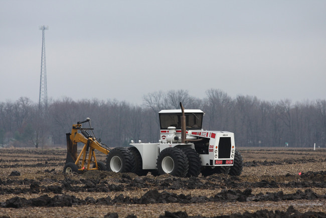 Обои картинки фото техника, тракторы, big, bud