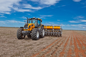 Картинка техника тракторы valtra