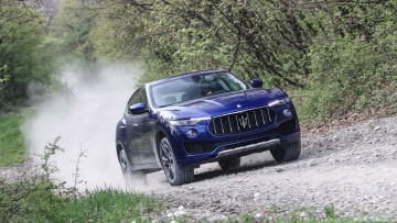 Картинка maserati+levante+2017 автомобили maserati levante синий 2017