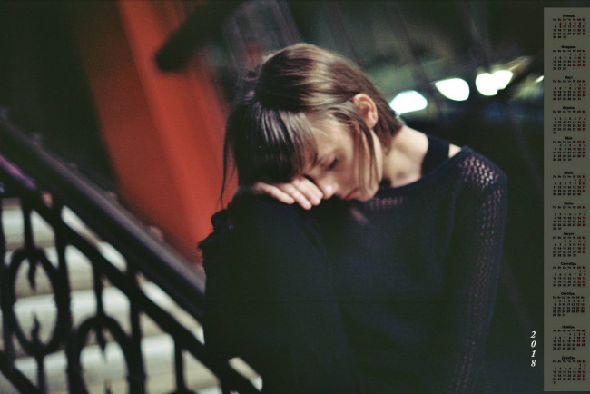 Обои картинки фото календари, девушки, эмоции, 2018