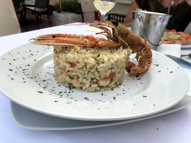 Обои картинки фото еда, рыбные блюда,  с морепродуктами, рис, креветки