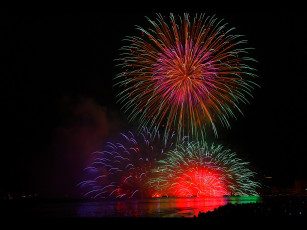 Картинка разное салюты фейерверки