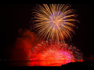 Картинка разное салюты фейерверки