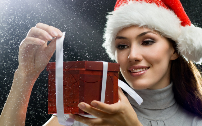 Обои картинки фото -Unsort Снегурочки, девушки, unsort, снегурочки, подарок, коробочка