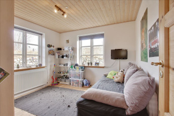 Картинка интерьер другое комната диван