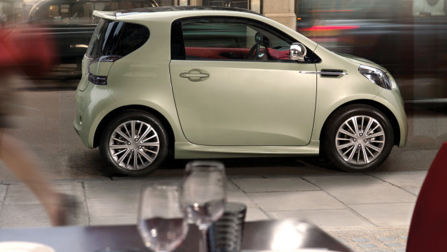 Обои картинки фото aston martin cygnet, автомобили, aston martin, aston, martin, частная, великобритания, ltd, компания, элитные