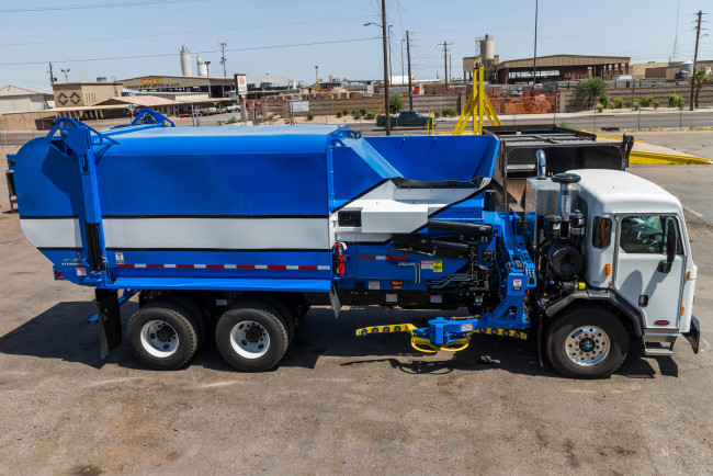 Обои картинки фото автомобили, мусоровозы, мусорщик