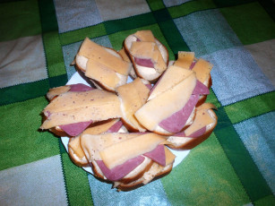 Картинка еда бутерброды +гамбургеры +канапе хлуб сыр колбаса