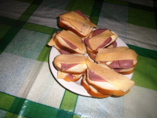 Картинка еда бутерброды +гамбургеры +канапе колбаса сыр хлуб
