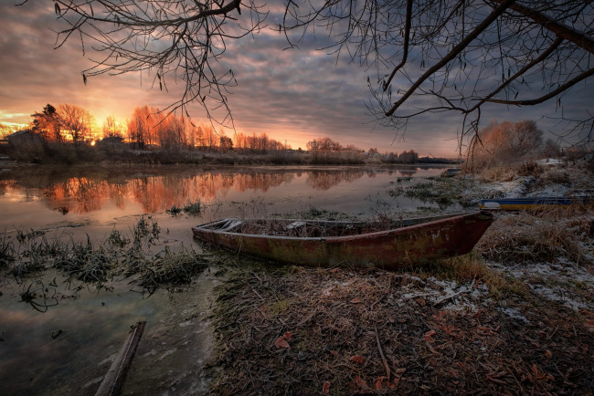 Обои картинки фото корабли, лодки,  шлюпки, река, лодка, закат