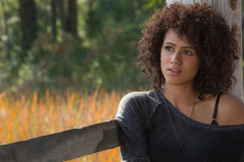 Картинка nathalie+emmanuel девушки nathalie emmanuel актриса девушка модель брюнетка красотка красавица флирт стройная фигура сексуальная секси поза взгляд макияж