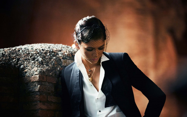 Обои картинки фото деловая девушка, девушки, zendaya coleman, девушка, брюнетка, сексуальная, милая, модель, красивая, супер, сладкая, лапочка, симпатичная, классная, нежная, идеальная, няша, яркая, игривая, великолепная, обаятельная, жгучая, спокойная, удивительная, тяночка