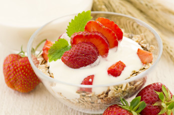 Картинка еда мюсли +хлопья клубника мята