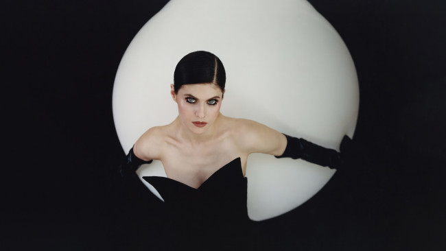 Обои картинки фото alexandra daddario numero magazine 2023, девушки, alexandra daddario, александра, даддарио, женщина, актриса, знаменитость, журнал, numero