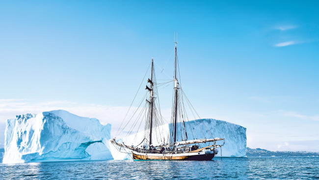 Обои картинки фото корабли, парусники, корабль, парусник, льды, море, айсберг, ледники